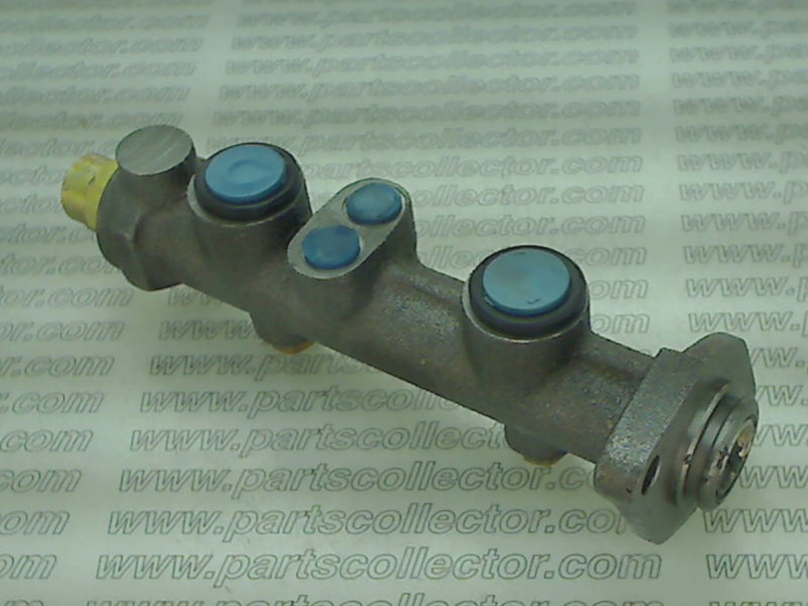 MASTER CYLINDER